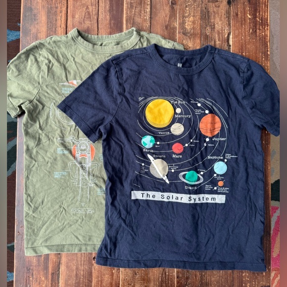 Gap kids graphic tees - Picture 1 of 8